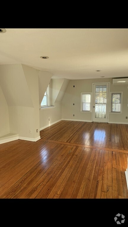 Building Photo - 18 Forest Park Ave Unit 3R Rental