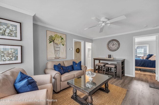 Building Photo - 512 Main Ave Unit #2 SUMMER Rental