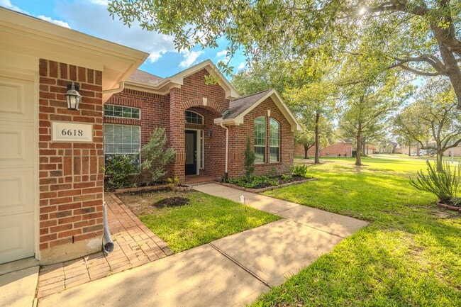 Photo - 6618 Trenton Lake Ln