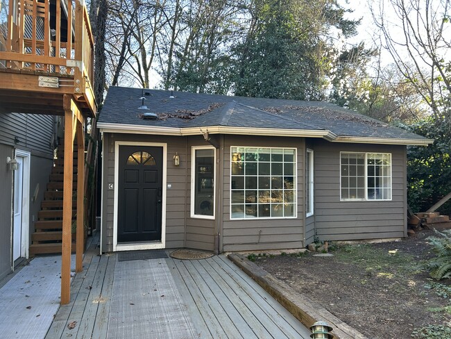 Photo - 3440 SW Falcon St