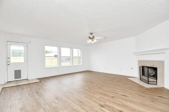 Photo - 21818 Dimmett Way