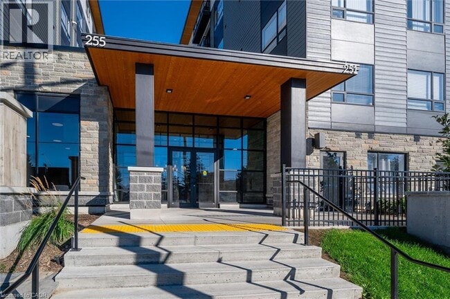 Photo - 255 Northfield Dr E Unit 610