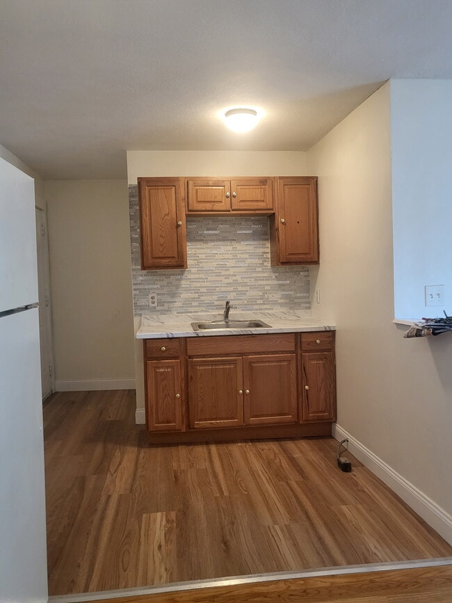 Building Photo - 108 Union St Unit Apt #1