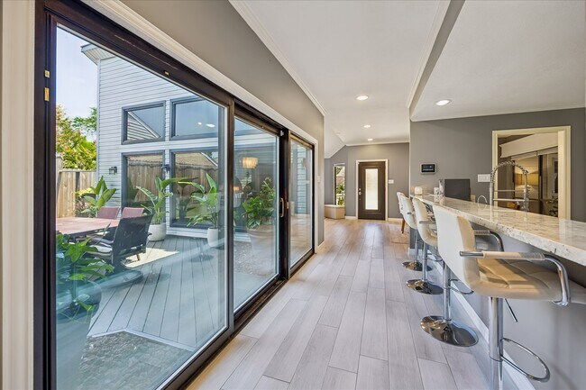 Photo - 11646 Manor Park Dr