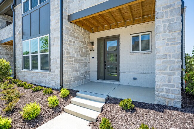 TH-A 3BR, 2.5BA - 1,644SF - Entrance - Satellite Square