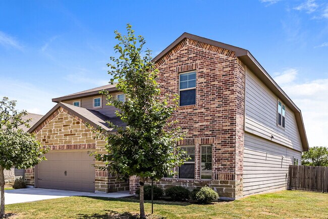 304 Shelton Pass