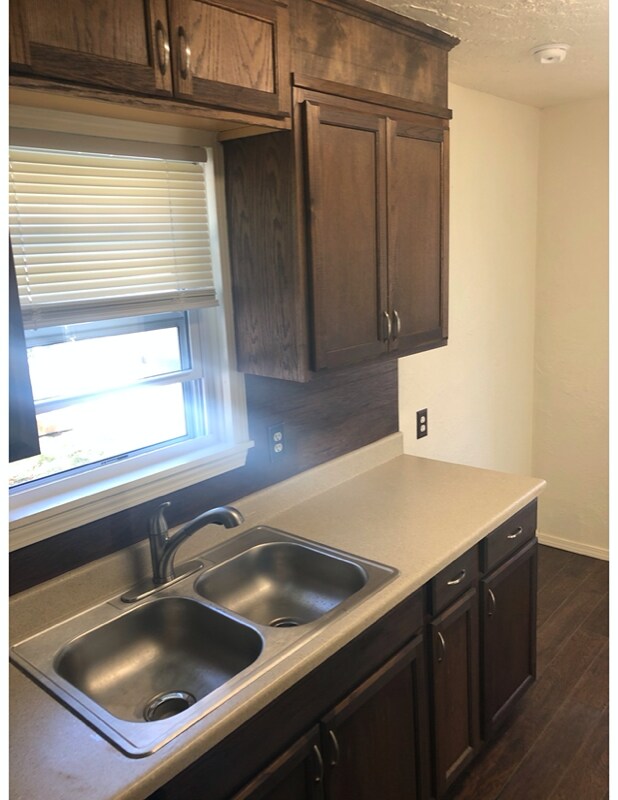 Photo - 110 S 9th St