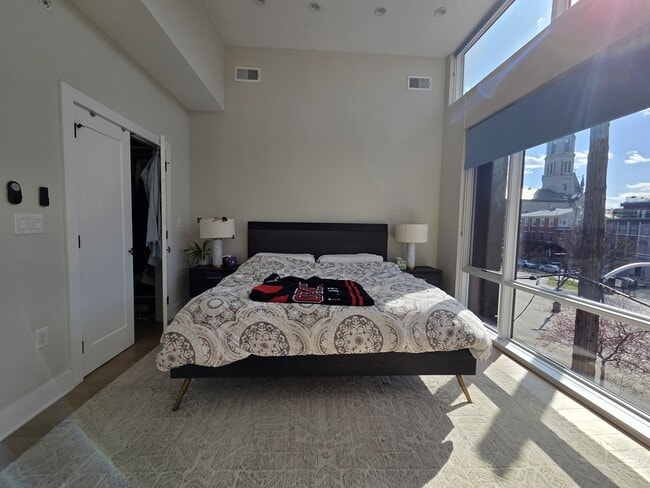 Photo - 1227 N Leithgow St