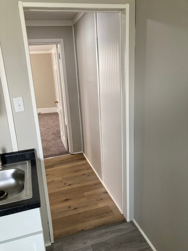 Photo - 4023 Fairlawn Ave Unit Apt 1