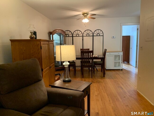 Photo - 71 Aiken St Unit O3