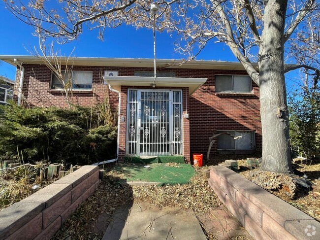 Building Photo - 1695 Joliet St Rental