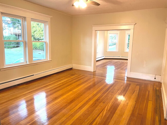 Photo - 377 Brook St Unidad 1st Floor