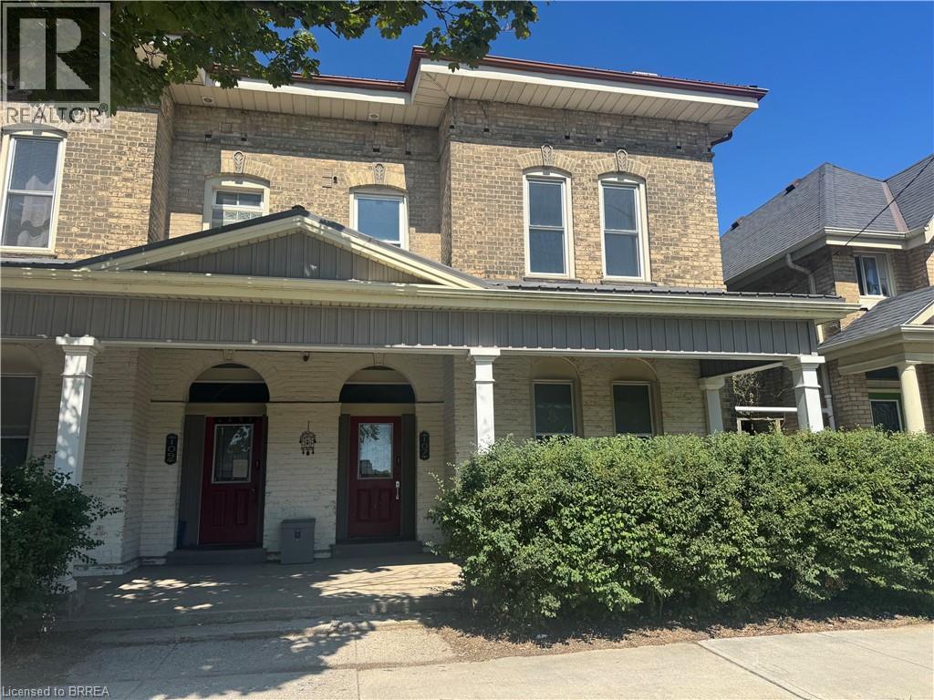 Photo - 107 Brant Ave
