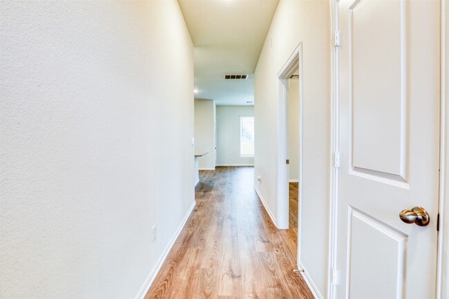 Photo - 399 Magnolia Ln