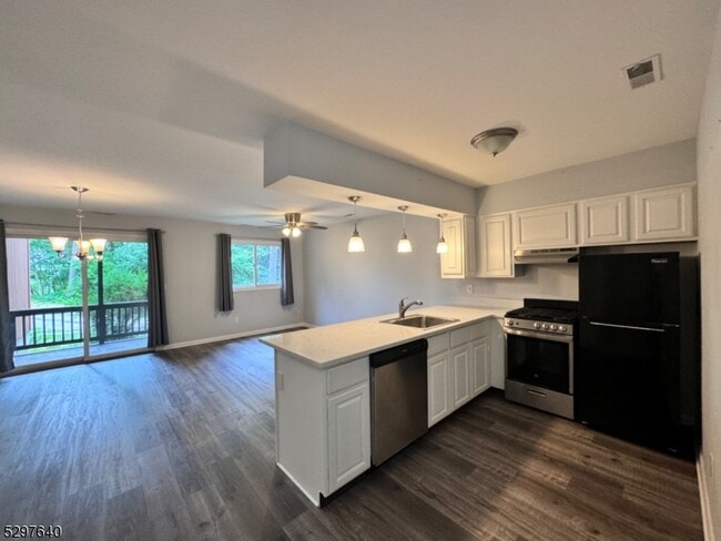2 Gunstock Dr