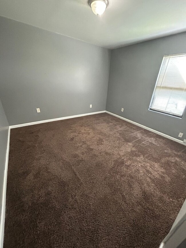 Photo - 3503 Falling Springs Rd Unit Front 1