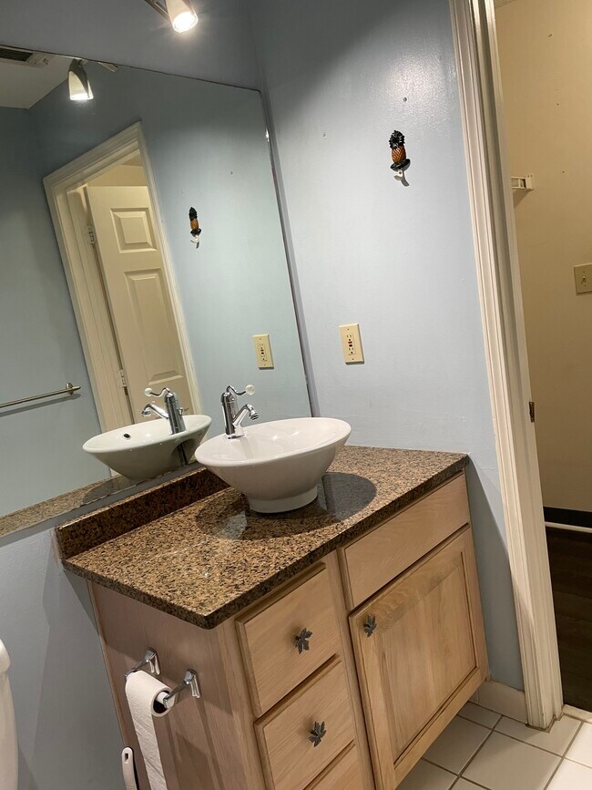 Photo - 1075 Peachtree Walk NE Unit A