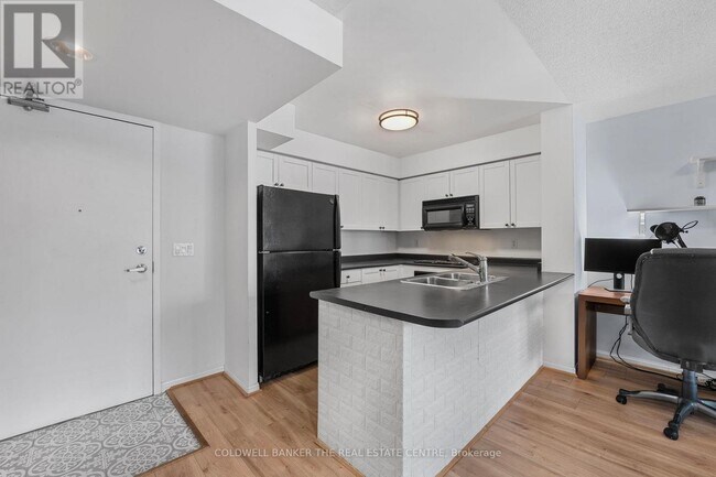 Photo - 311 Richmond St E Unit 704