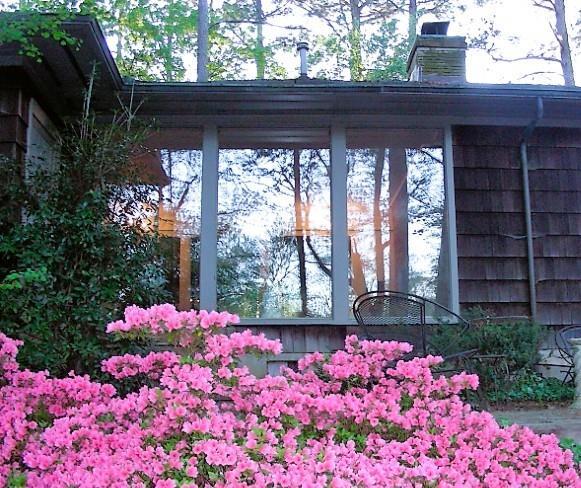 Photo - 796 Wesley Dr NW House