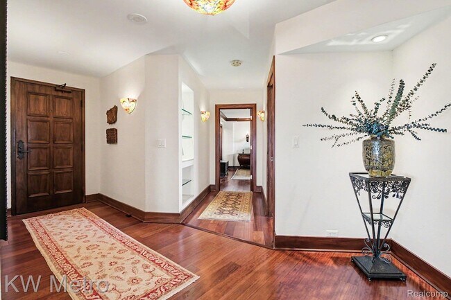 Photo - 5000 Town Center Unit 2906