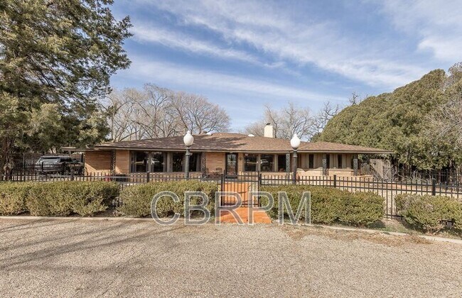 Building Photo - 4908 19th St Rental