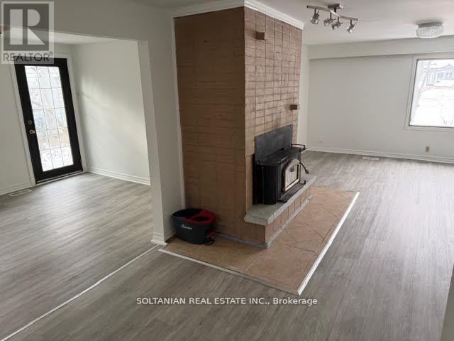 Photo - 207 Bayview Ave