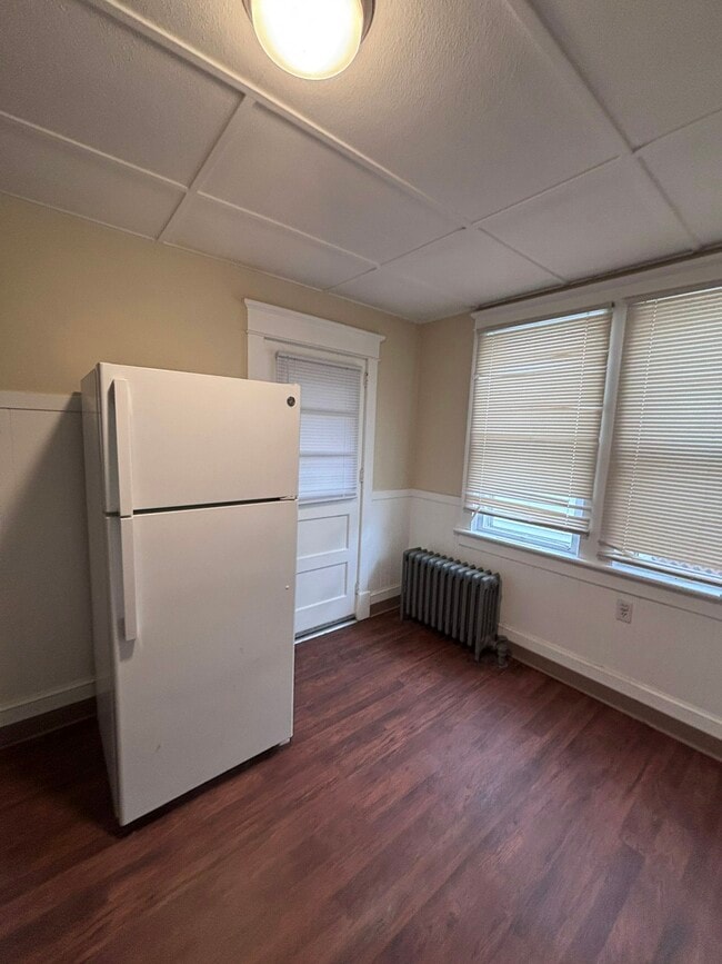 Photo - 363 N Maple Ave