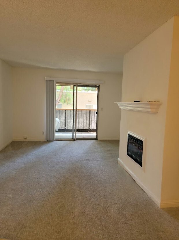 Building Photo - 259 N Capitol Ave Unit 215 Rental