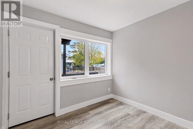 Photo - 222 McArthur Ave.