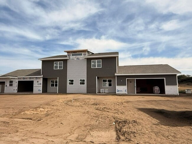 Building Photo - 3826/3830 Kensington Place Unit 3826 Kensington Place