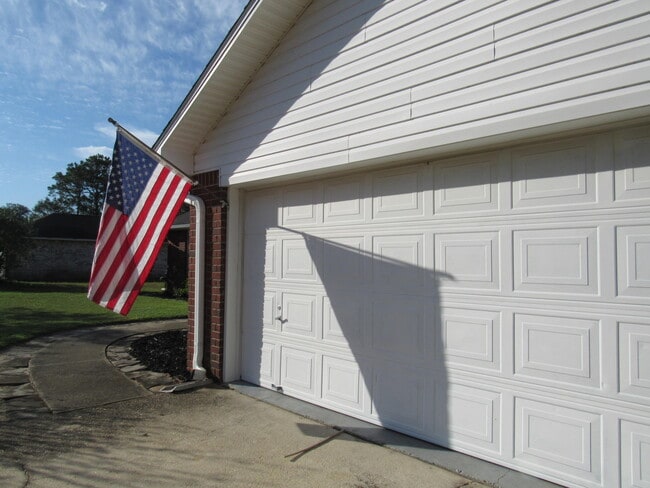 Photo - 8130 Country Bay Blvd