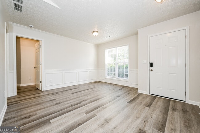 Photo - 80 E Lawn Ct