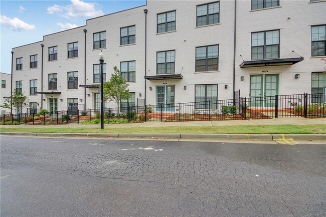 Building Photo - 306 Burgess Walk