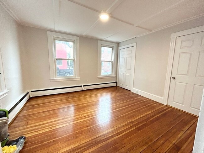 Photo - 13 Saratoga St Unit #1