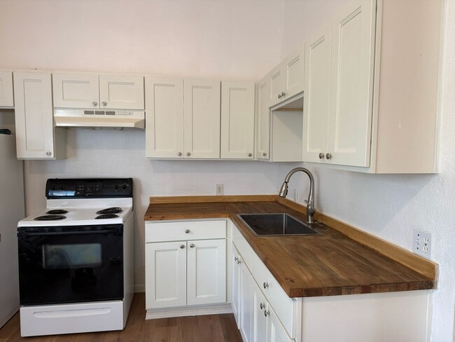 Photo - 9008 N Mohawk Ave Unit 9008 Mohawk