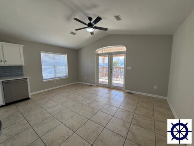 Photo - 5104 Gulf Dr