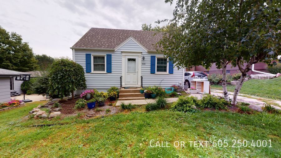 3 Bedroom 2 Bathroom Single Family Home ne... - 3 Bedroom 2 Bathroom Single Family Home ne...