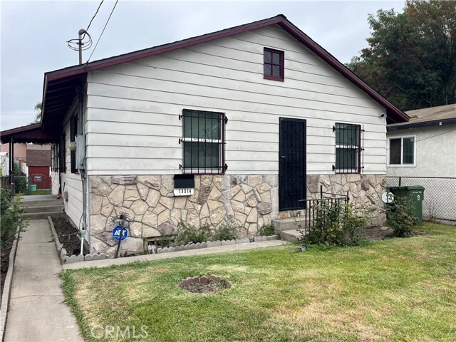 Building Photo - 13314 S Oleander Ave Rental