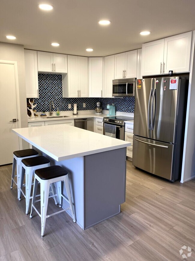 Building Photo - **STUNNING REMODELED GEM IN SCOTTSDALE - 2... Rental