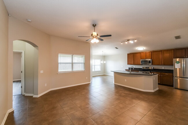 Photo - 1672 Night Owl Trail