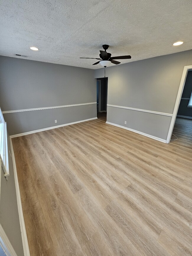 Building Photo - 3416 Penway Ave Rental