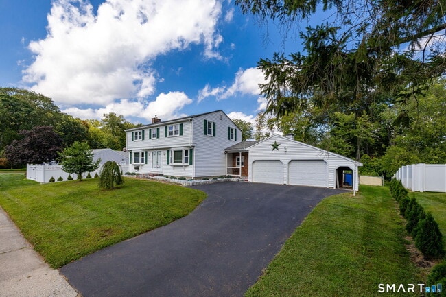 34 Silver Ln