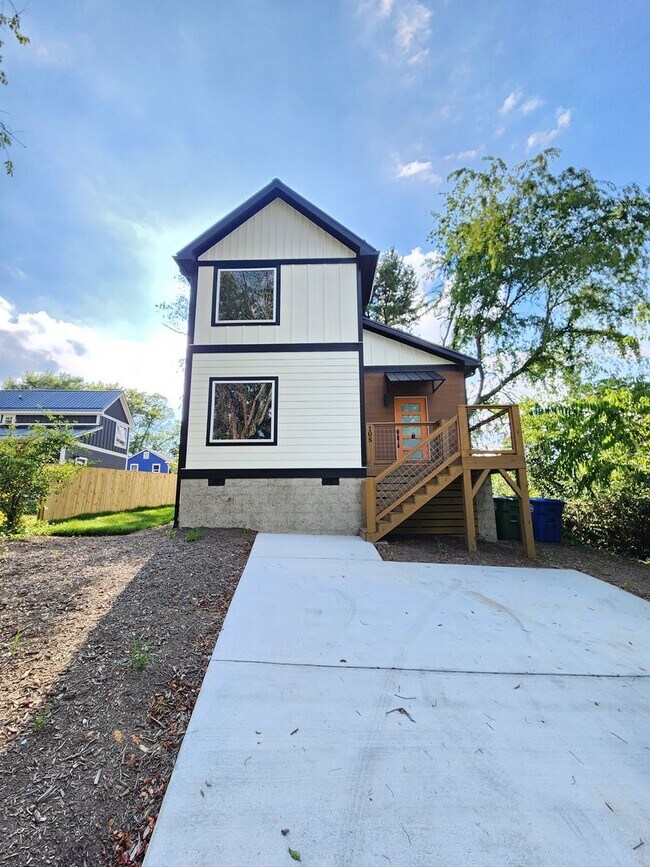 Photo - Asheville Rental!