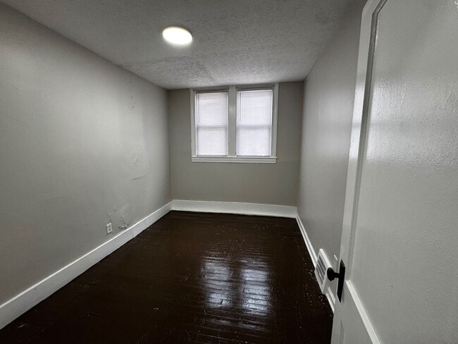 Photo - 395 E 152nd St Unit 395 E 152 ST 5