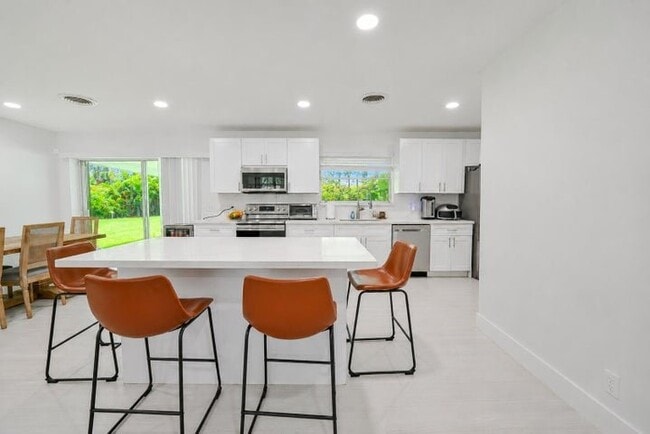 Photo - 5911 SW 36th Terrace