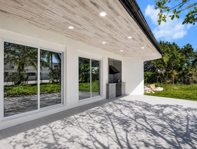 Photo - 12845 NW 2nd Ave