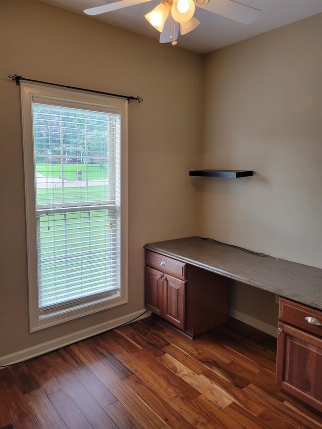 Photo - 37 Christmas Dr