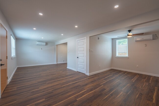 4202 Clay St Unit B