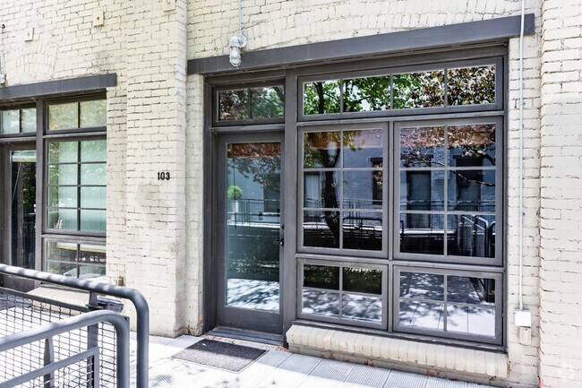 Building Photo - Urban Apartment at Pierpont Lofts with Res...