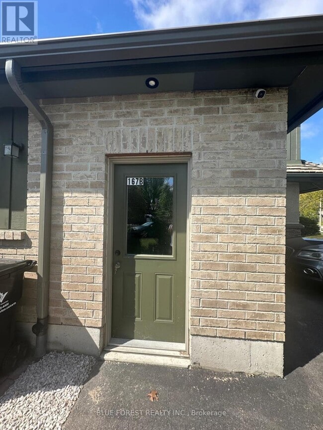 Photo - 167 Forfar Ave